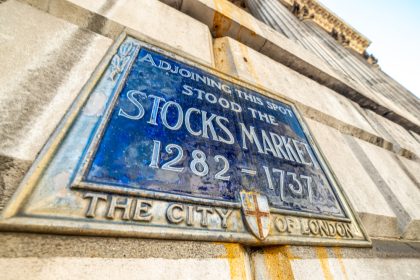 britischer-aktienmarkt-startet-mit-historischem-höchststand